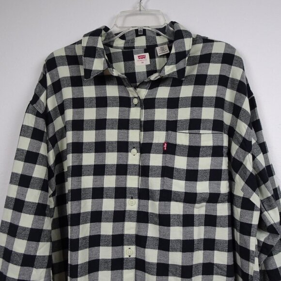Levi's Flannel Shirt Women's Plus Size 2X Black Plaid Long Sleeve Warm - Picture 2 of 8